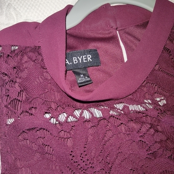 A. BYER Burgundy Lace Mini Dress size M - Picture 2 of 10